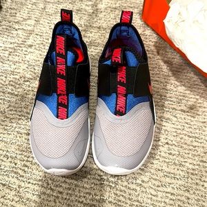 Nike Flex Runner Slip-on New In Box